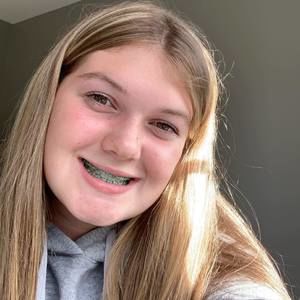 Meet your Posher, Lily